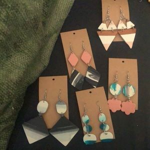 🍁Bundle of 5 earrings